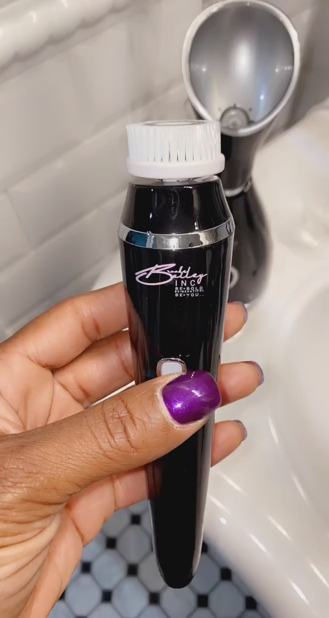 Facial Wand includes 4 attachments 💫